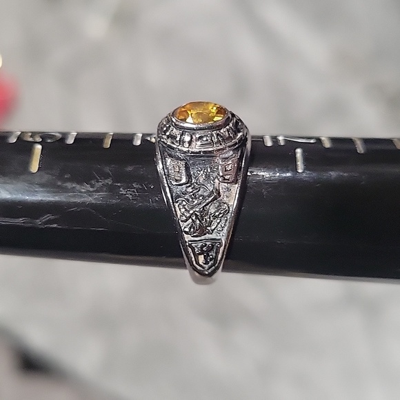 1999 Skyline High class ring - Picture 2 of 12